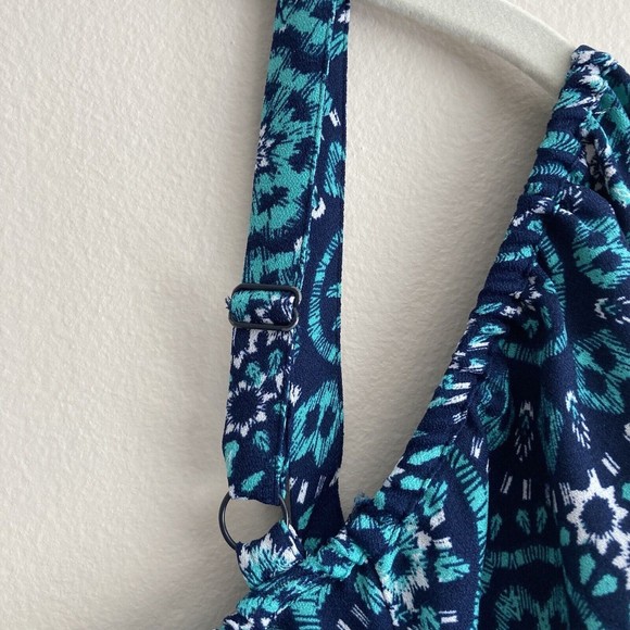 Torrid Womens Blue Turqoise Medalian Print Cold Shoulder Blouse Challis Size 3 - Picture 9 of 10